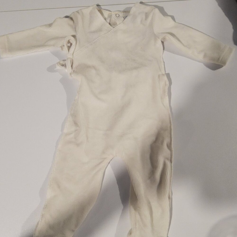 Baby layette 6m cream velvet